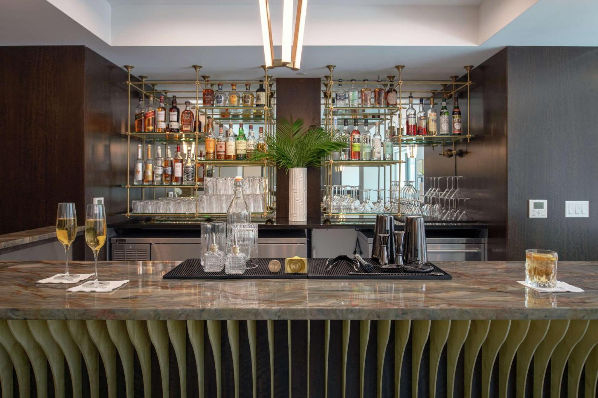 Tulsa Club Hotel Curio Collection By Hilton Exteriör bild